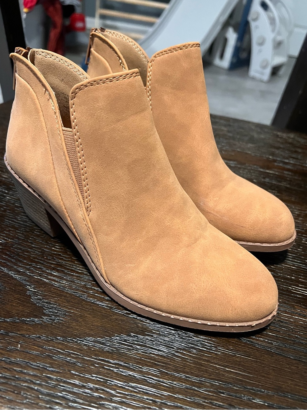 Tan Ankle Booties Girls Tweens Heeled BTW Boots Size 2